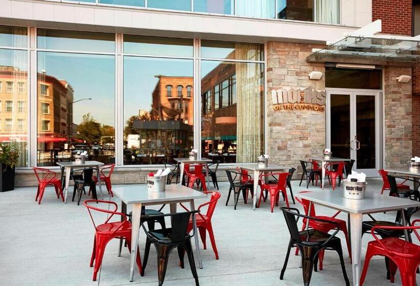 호텔 Ithaca Marriott Downtown On The Commons