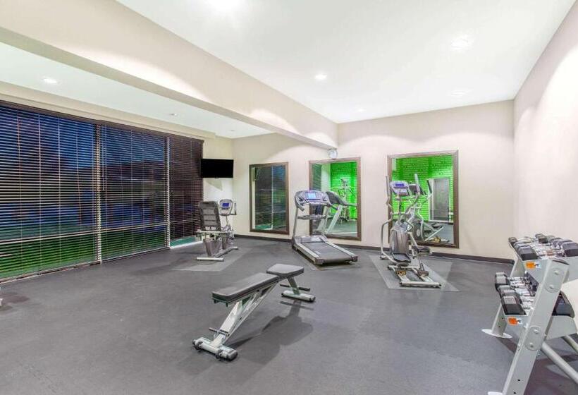 호텔 La Quinta By Wyndham Luling