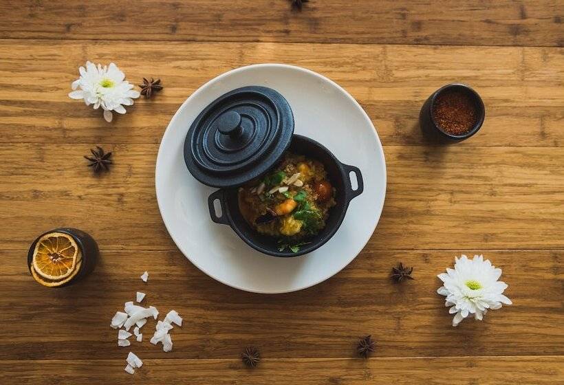 هتل Ladera Boutique