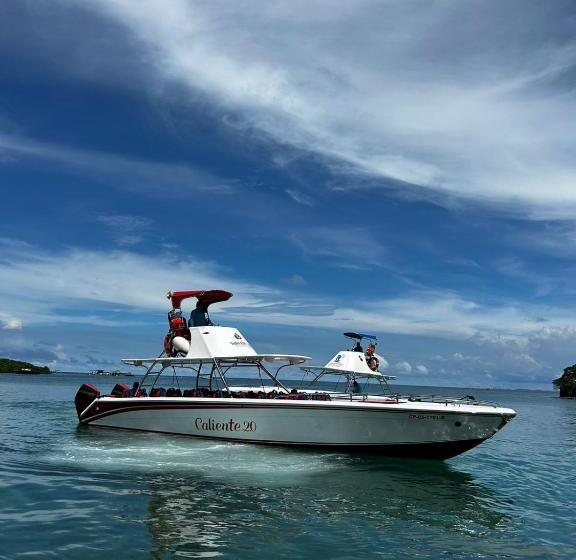 Отель Isla Del Sol