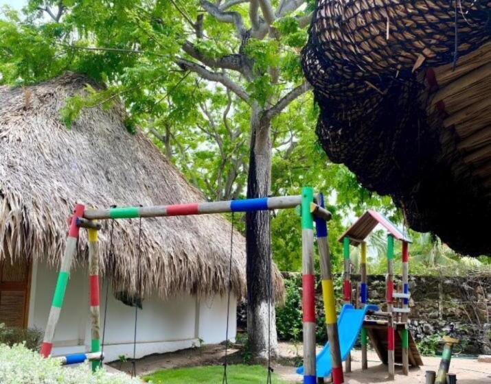 Отель Isla Del Sol