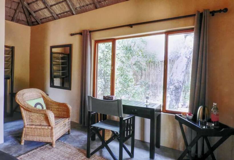 בית מלון כפרי Masodini Game Lodge