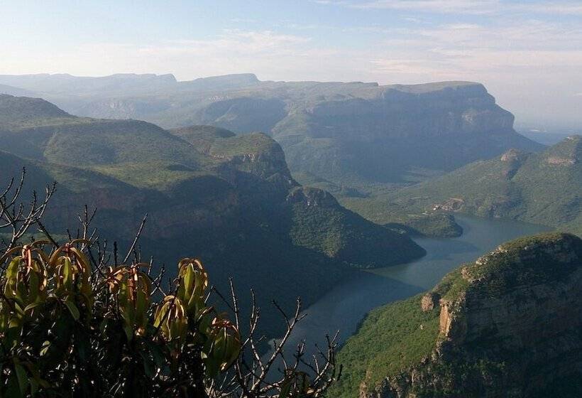 בית מלון כפרי Masodini Game Lodge