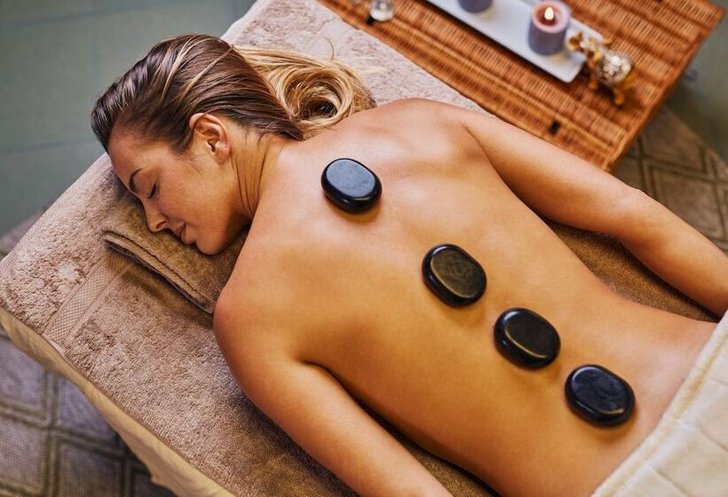 בית מלון כפרי Masodini Game Lodge