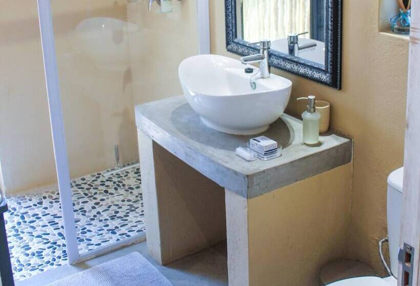 בית מלון כפרי Masodini Game Lodge