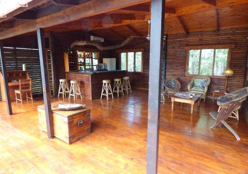 בית מלון כפרי Masodini Game Lodge