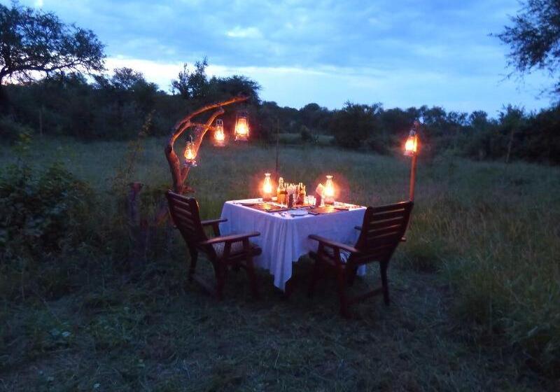 בית מלון כפרי Masodini Game Lodge