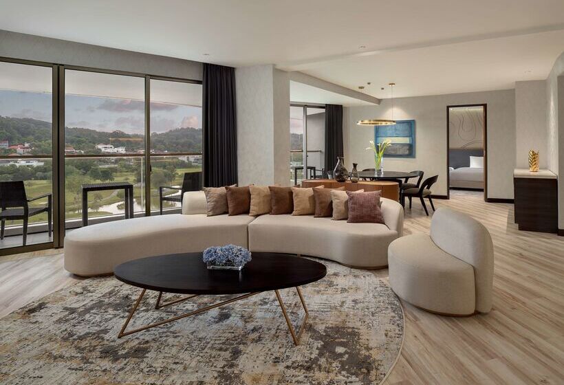 ホテル Radisson Golf & Convention Center Batam