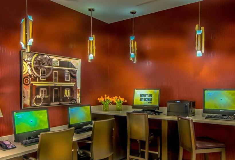 هتل Residence Inn By Marriott Charlottesville Downtown
