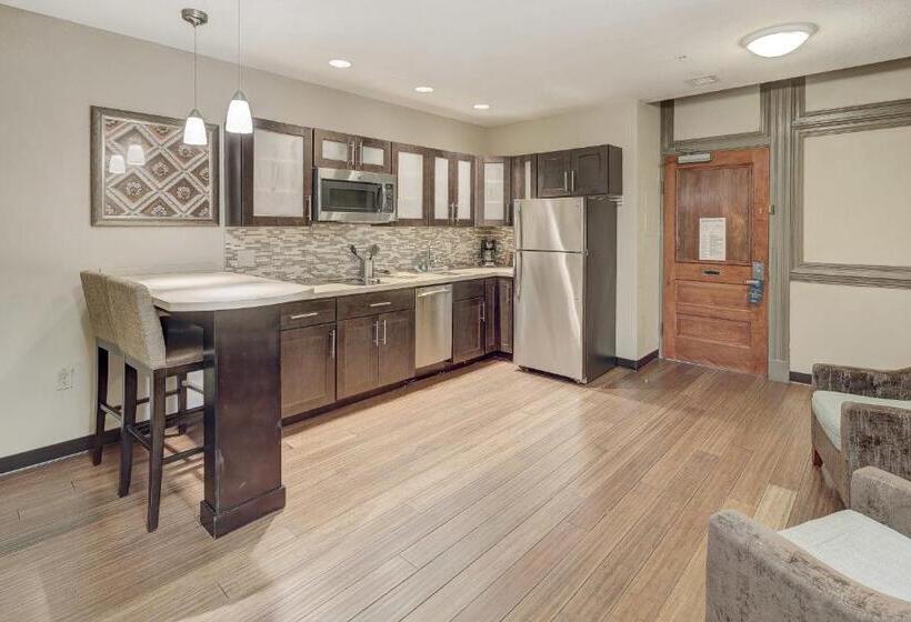 호텔 Staybridge Suites Baltimore   Inner Harbor, An Ihg