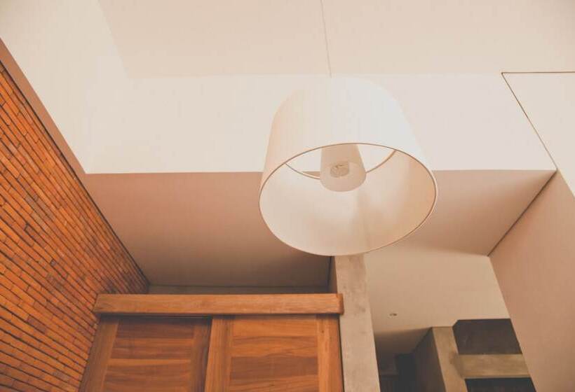 בית מלון כפרי Tamasa Service Apartment And