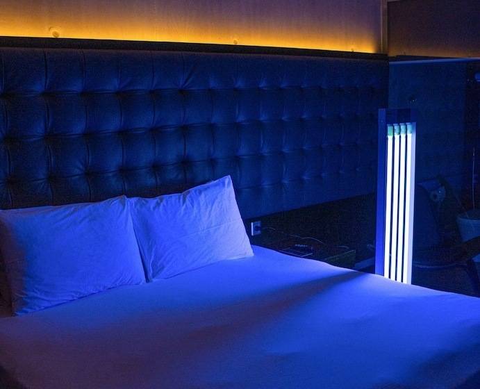 The B Hotel Quezon City