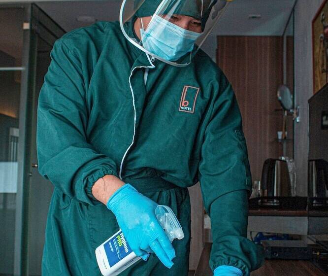 The B Hotel Quezon City