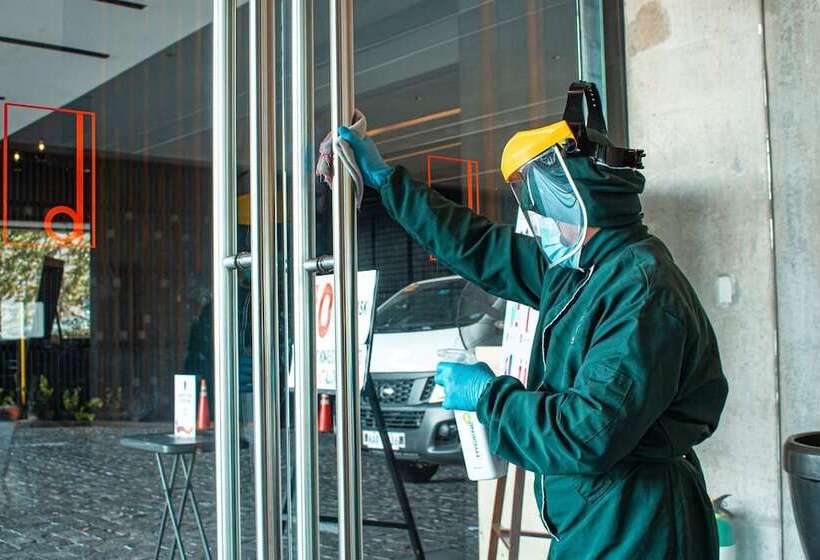 The B Hotel Quezon City