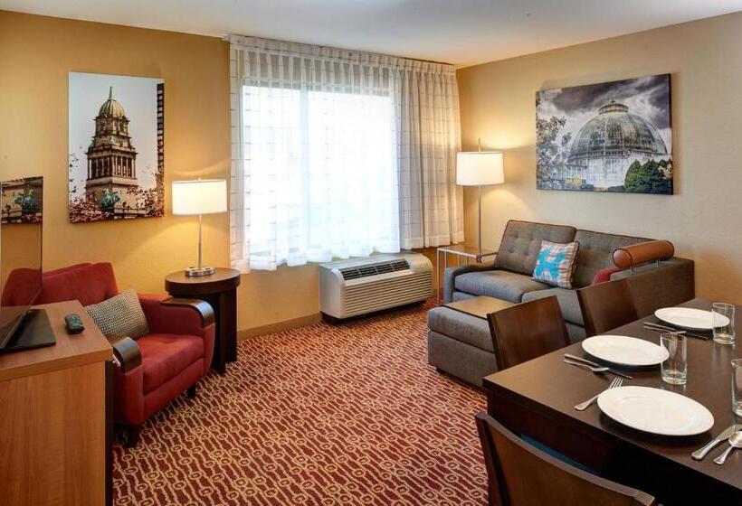 ホテル Towneplace Suites By Marriott Detroit Troy