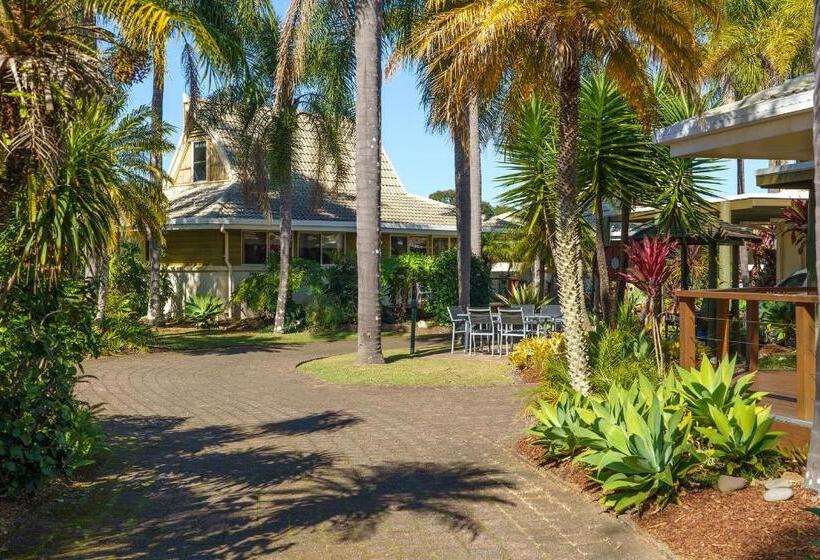 هتل Ultiqa Village Resort