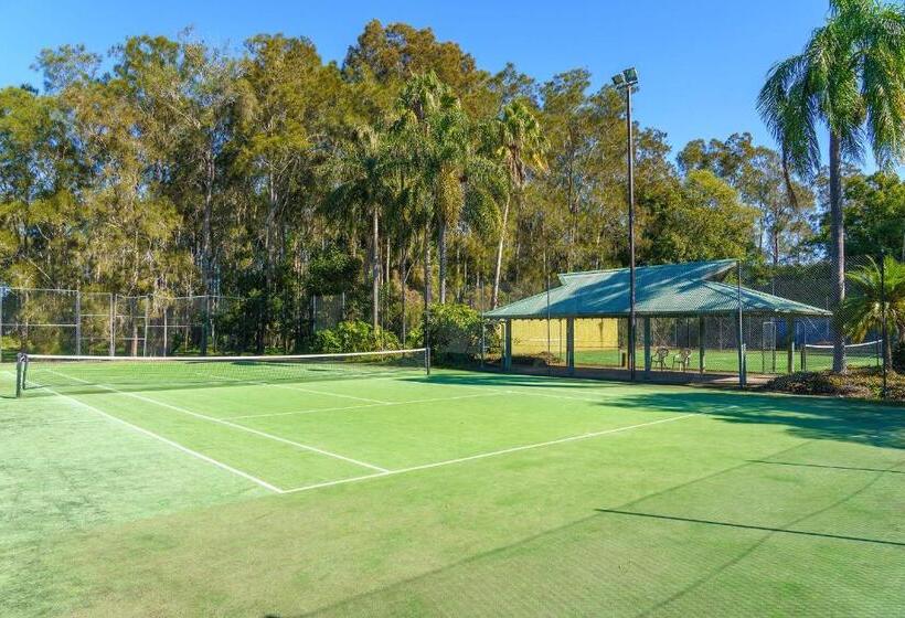 Отель Ultiqa Village Resort