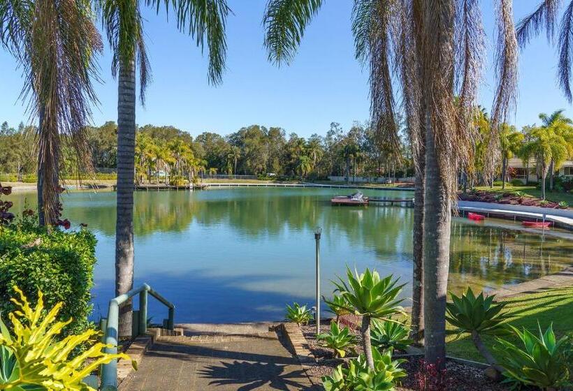 هتل Ultiqa Village Resort