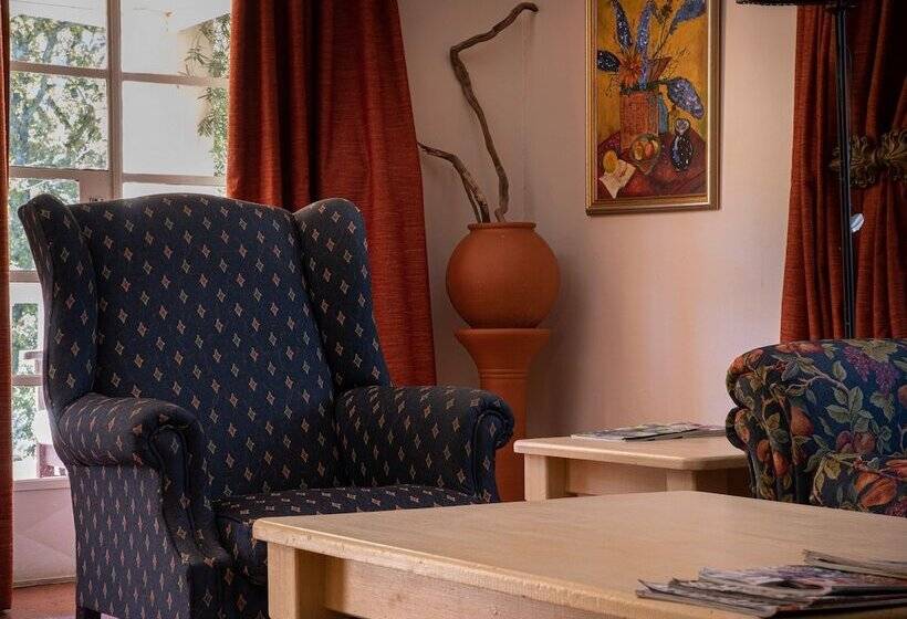 ホテル Valley Of The Rainbow Estate