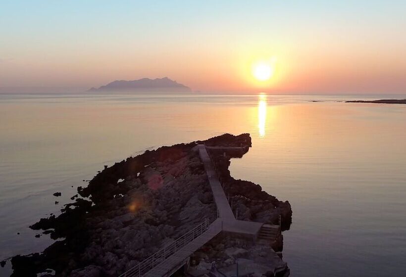 호텔 Villaggio Approdo Di Ulisse