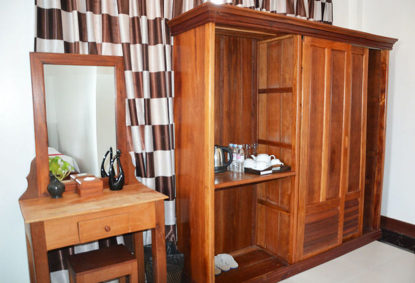 ホテル Visoth Boutique