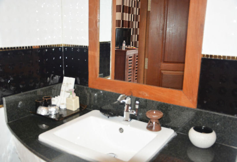 ホテル Visoth Boutique