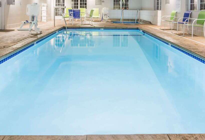 호텔 Coratel Inn & Suites By Jasper Rochester