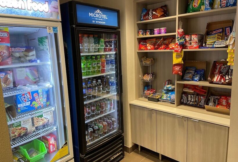 호텔 Coratel Inn & Suites By Jasper Rochester