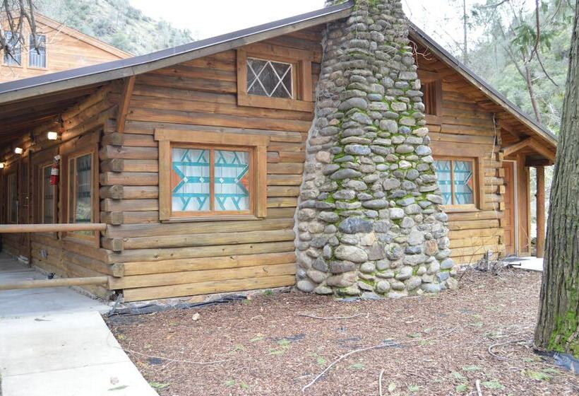 모텔 Red Bud Lodge