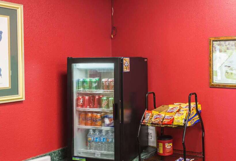 فندق على الطريق Rodeway Inn