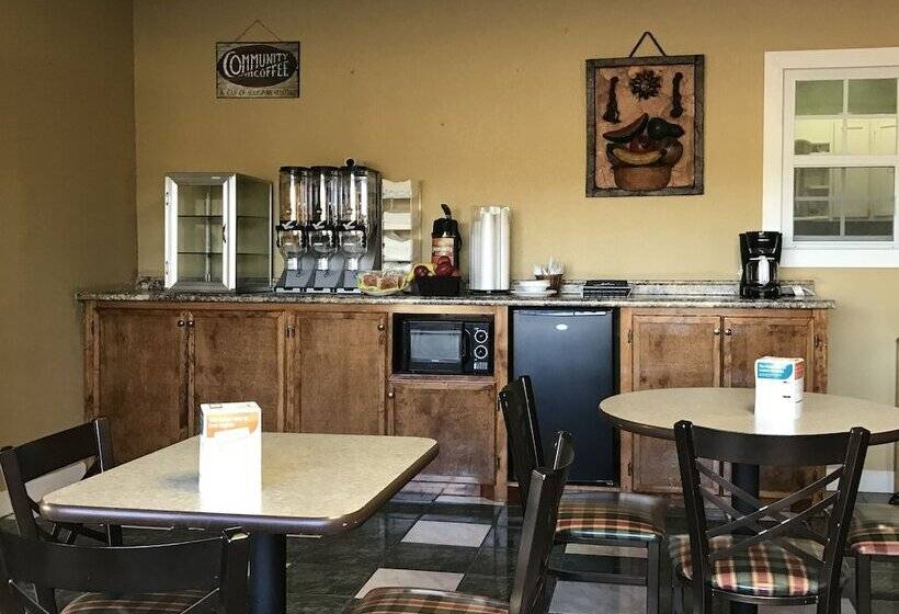 فندق على الطريق Rodeway Inn