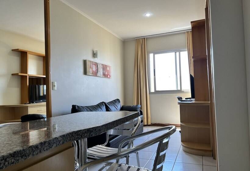 Multiparque Hplus Long Stay