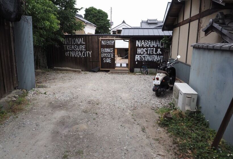 Naramachi Hostel & Restaurant