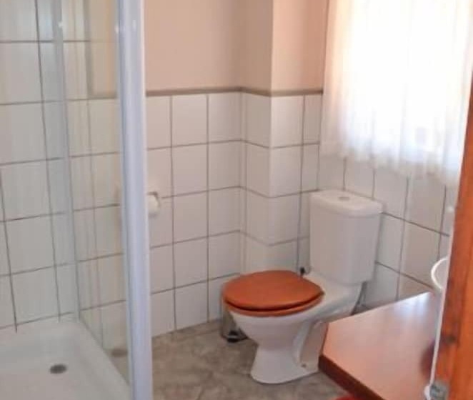 פנסיון Aan De Bergen