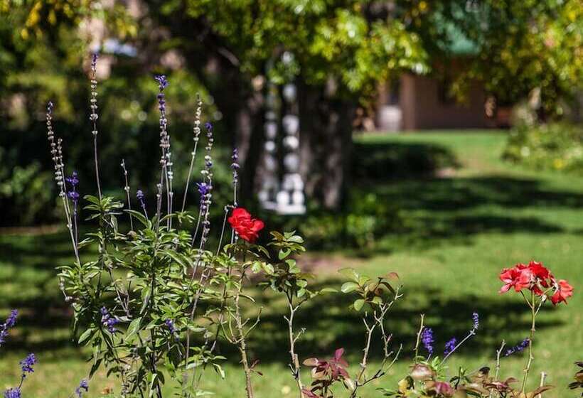 膳宿费 Chartwell Castle