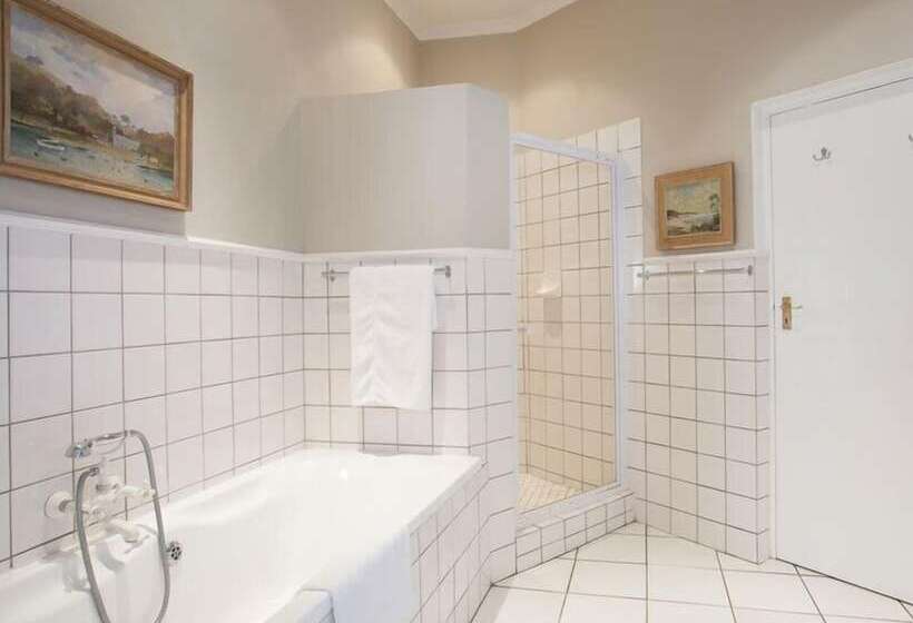 膳宿费 Chartwell Castle