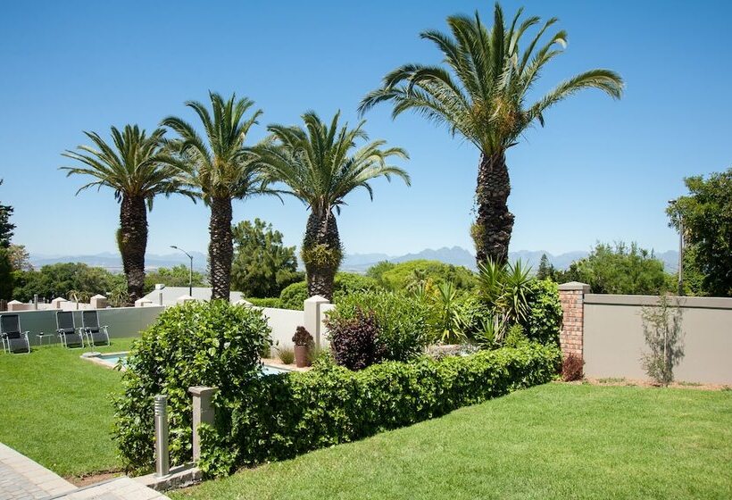 ペンション Four Palms Accommodation