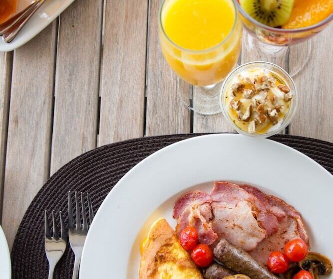 ペンション Four Palms Accommodation