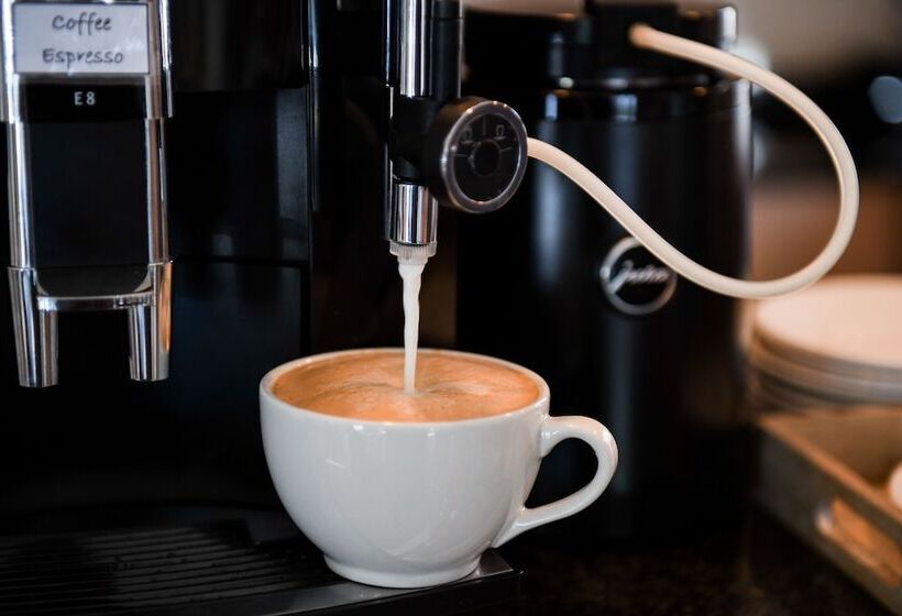 ペンション Four Palms Accommodation