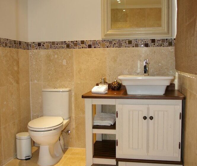 ペンション Four Palms Accommodation