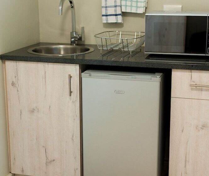 ペンション Four Palms Accommodation