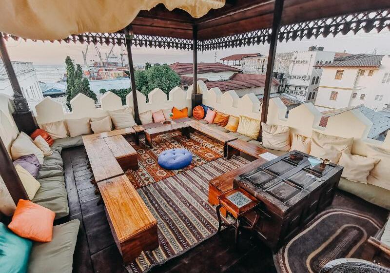 膳宿费 Kholle House