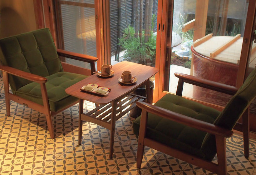 پانسیون Yadoyadejavu