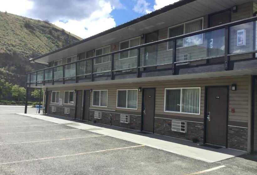 Riverside Motel Cache Creek