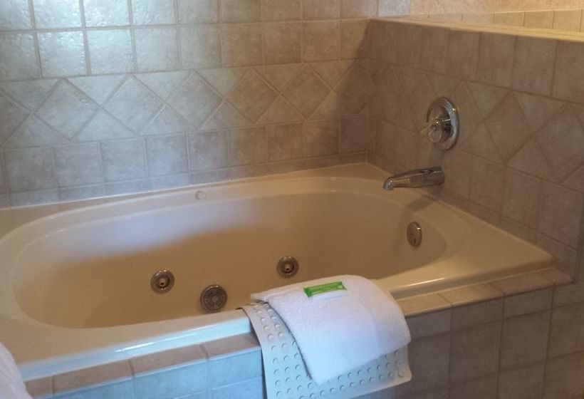 Roark Vacation Resort