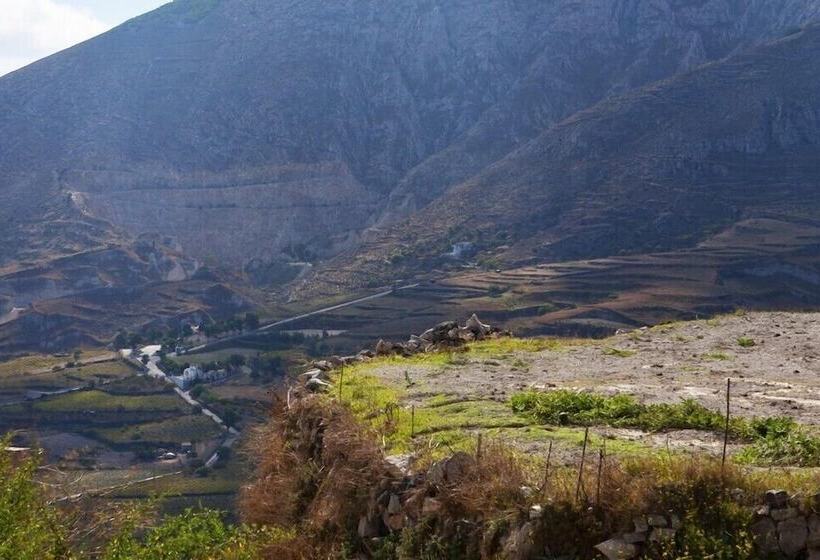Semeli Cave House