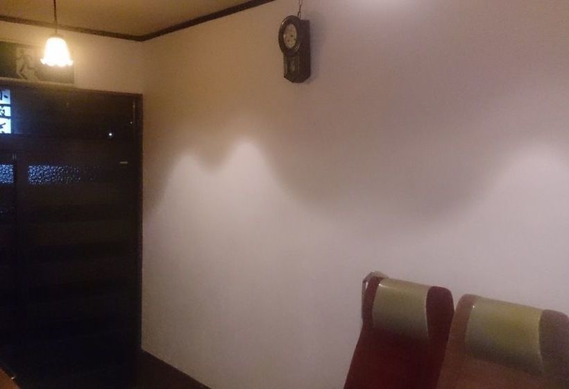 Teishaba Guesthouse & Cafe Hostel