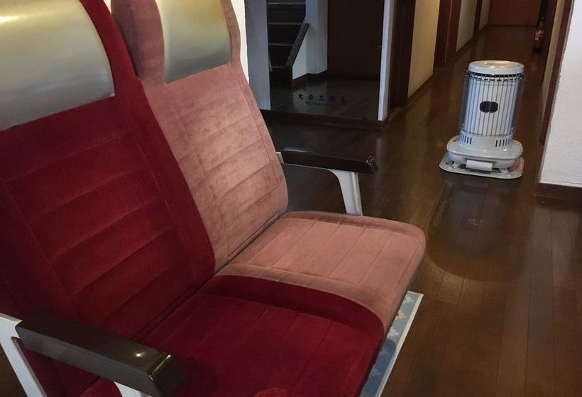 Teishaba Guesthouse & Cafe Hostel