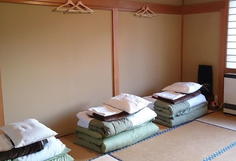 Teishaba Guesthouse & Cafe Hostel