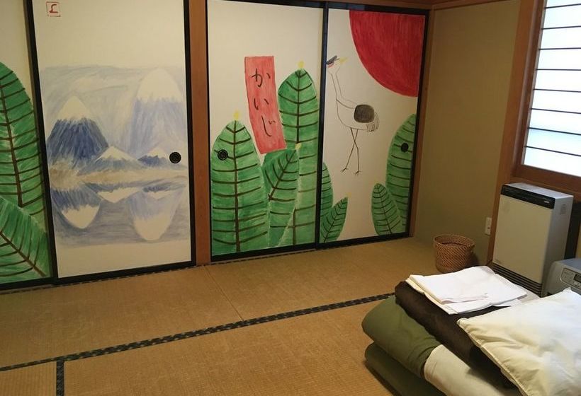 Teishaba Guesthouse & Cafe Hostel